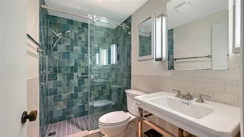 1518 Pelican Point Drive Sarasota FL 34231
