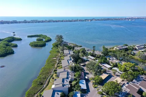 1518 Pelican Point Drive Sarasota FL 34231
