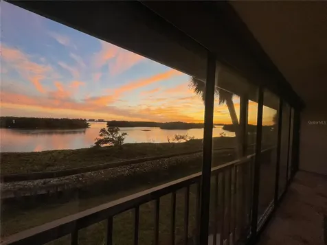 1518 Pelican Point Drive Sarasota FL 34231