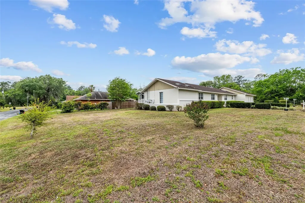 1135 SE 12th Avenue Gainesville FL 32641