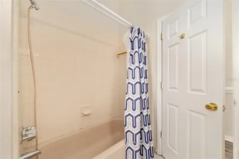 1135 SE 12th Avenue Gainesville FL 32641