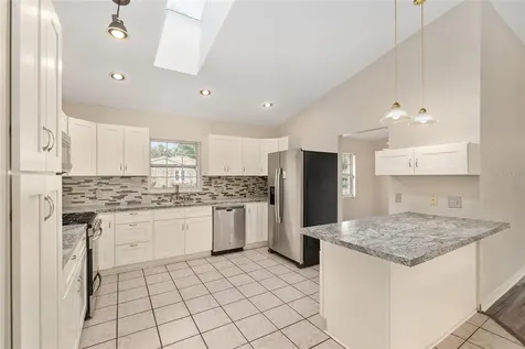 1135 SE 12th Avenue Gainesville FL 32641