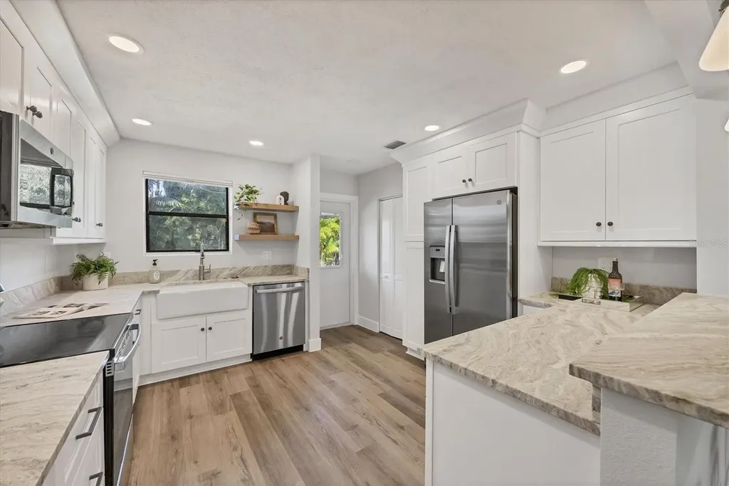 4737 Del Rio Way S Gulfport FL 33711