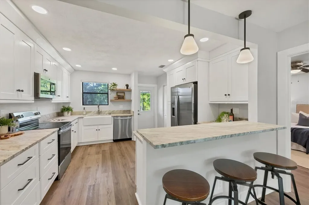 4737 Del Rio Way S Gulfport FL 33711