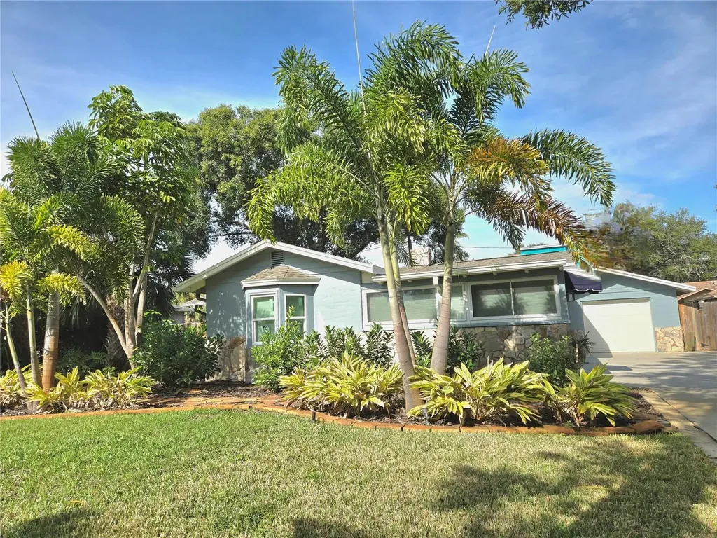 4737 Del Rio Way S Gulfport FL 33711