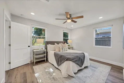 4737 Del Rio Way S Gulfport FL 33711