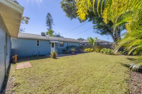 4737 Del Rio Way S Gulfport FL 33711