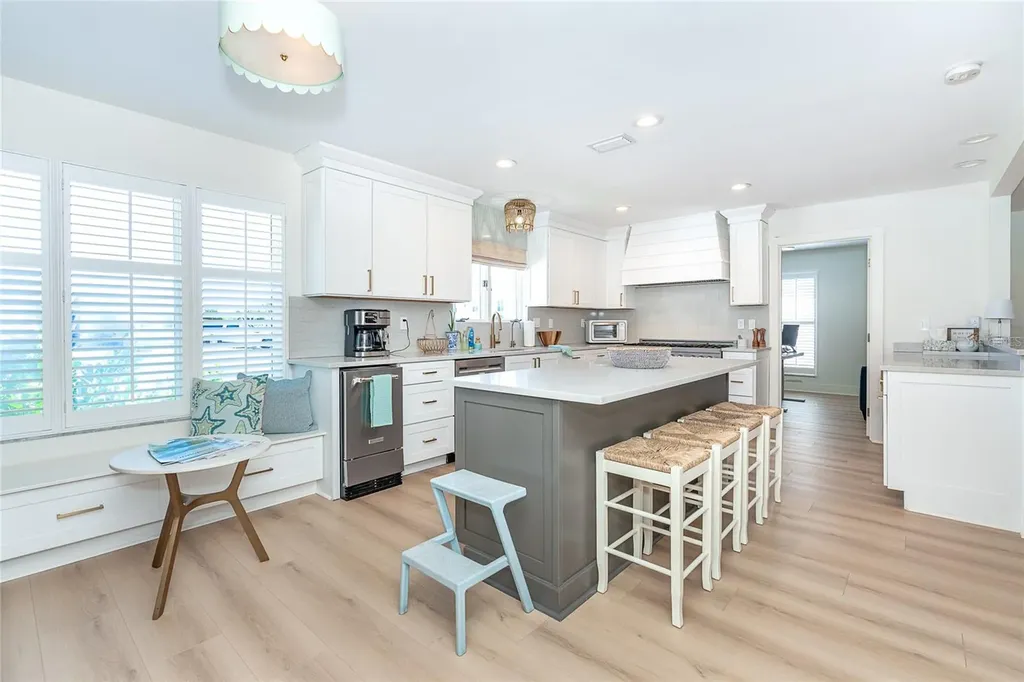 320 Anchor Row Placida FL 33946
