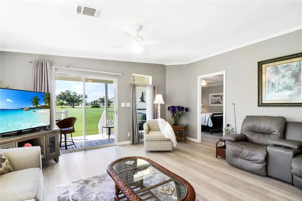 2100 Kings Highway Port Charlotte FL 33980