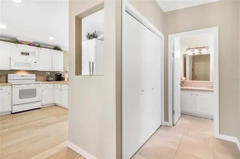 2100 Kings Highway Port Charlotte FL 33980