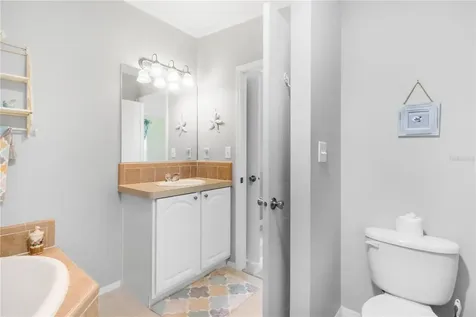 2100 Kings Highway Port Charlotte FL 33980