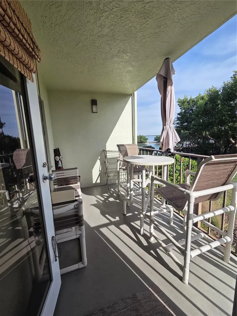 1515 Pinellas Bayway S Tierra Verde FL 33715