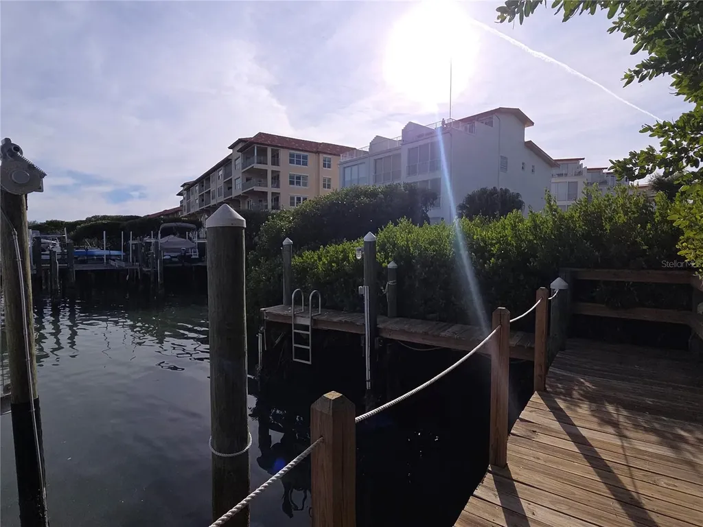 1515 Pinellas Bayway S Tierra Verde FL 33715