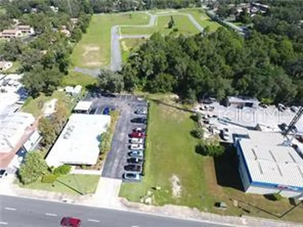 E. North Boulevard (us Highway 441) Leesburg FL 34748