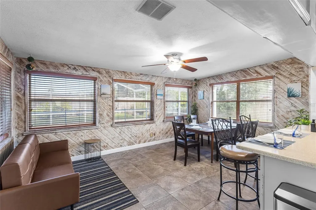2307 N Wellesley Drive Bradenton FL 34207
