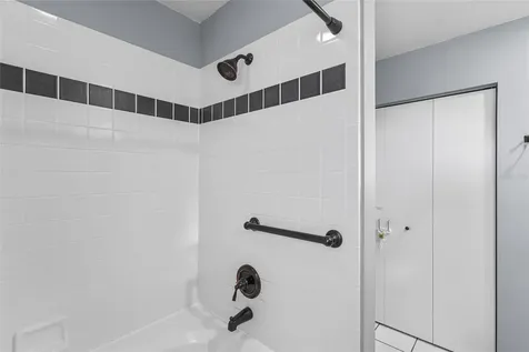 2307 N Wellesley Drive Bradenton FL 34207