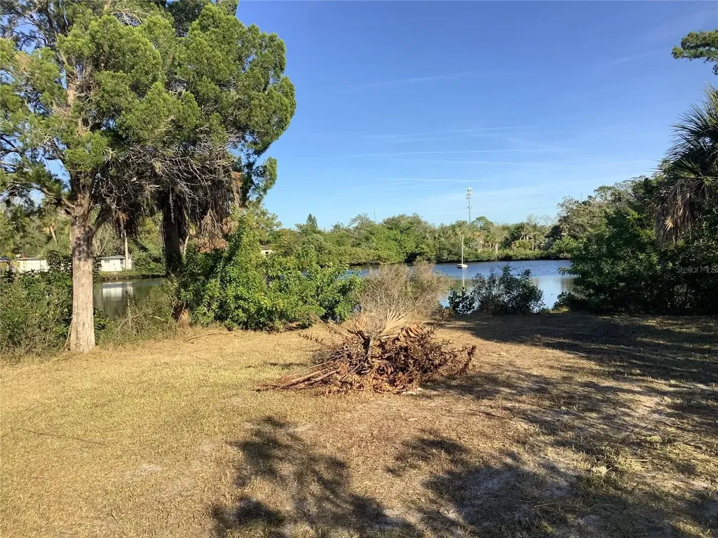 14144 Pine Street Hudson FL 34667