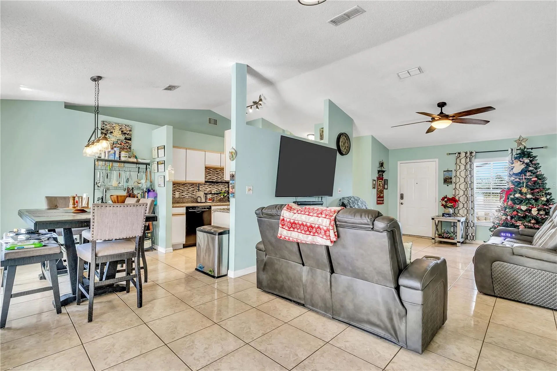 929 Albertville Court Kissimmee FL 34759