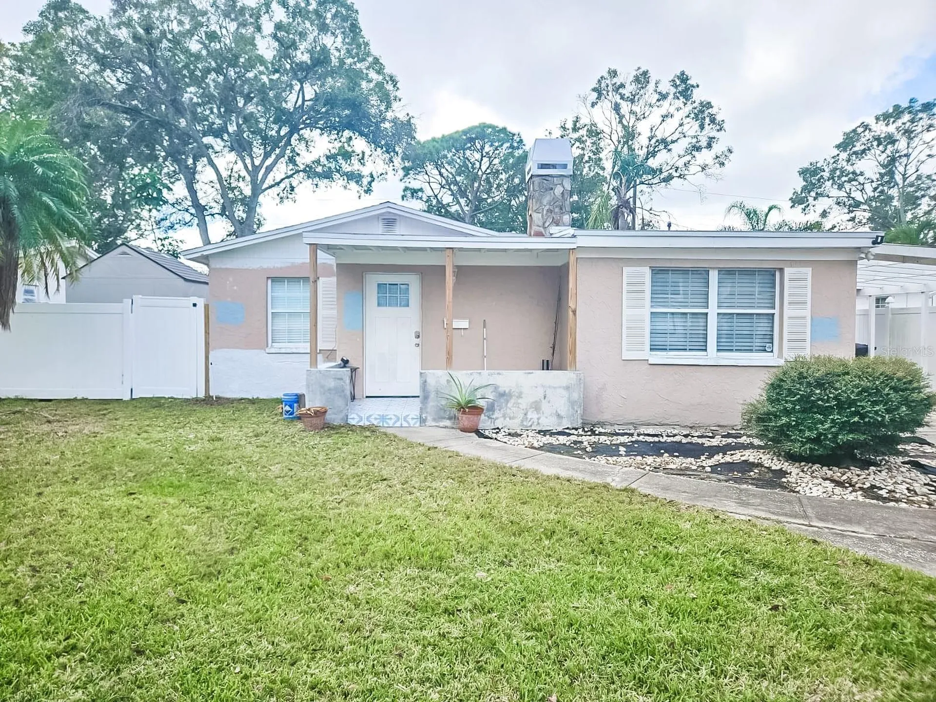 232 84th Avenue NE St Petersburg FL 33702