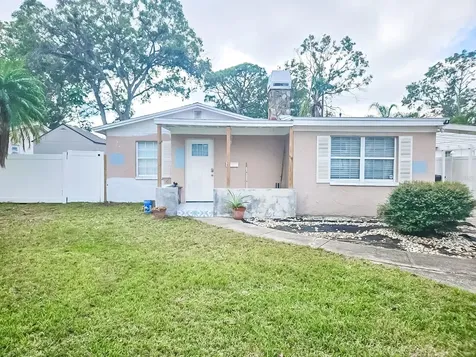 232 84th Avenue NE St Petersburg FL 33702