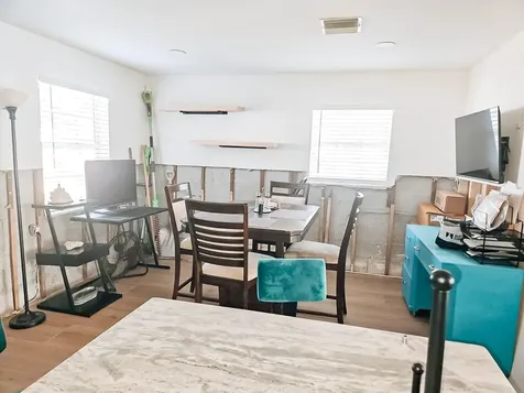 232 84th Avenue NE St Petersburg FL 33702