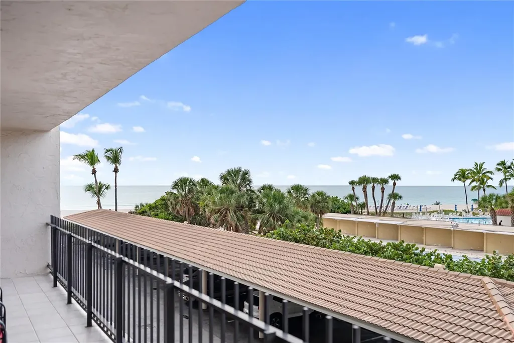 1212 Benjamin Franklin Drive Sarasota FL 34236