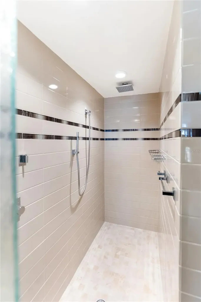 1212 Benjamin Franklin Drive Sarasota FL 34236