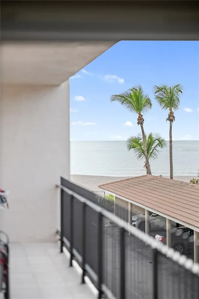 1212 Benjamin Franklin Drive Sarasota FL 34236