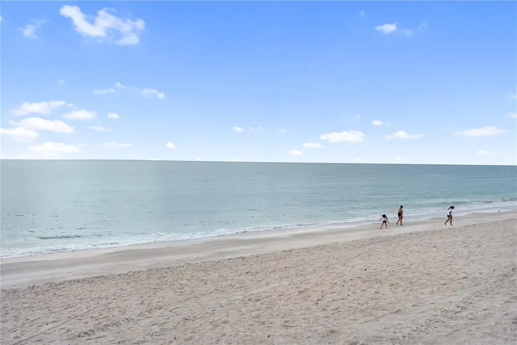 1212 Benjamin Franklin Drive Sarasota FL 34236