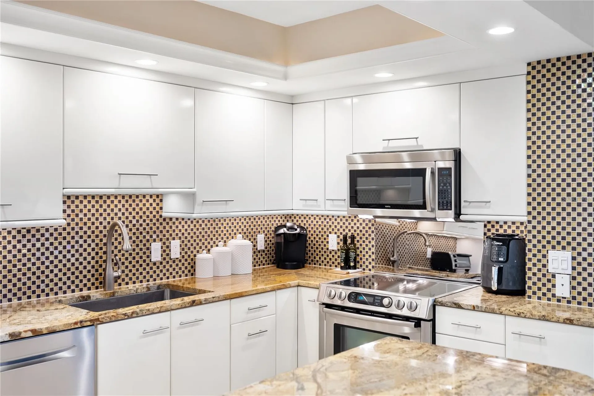 1212 Benjamin Franklin Drive Sarasota FL 34236