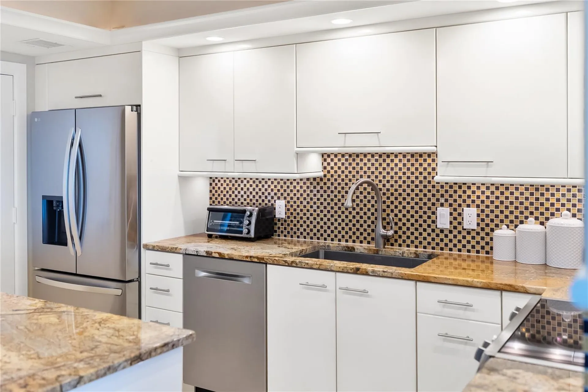 1212 Benjamin Franklin Drive Sarasota FL 34236
