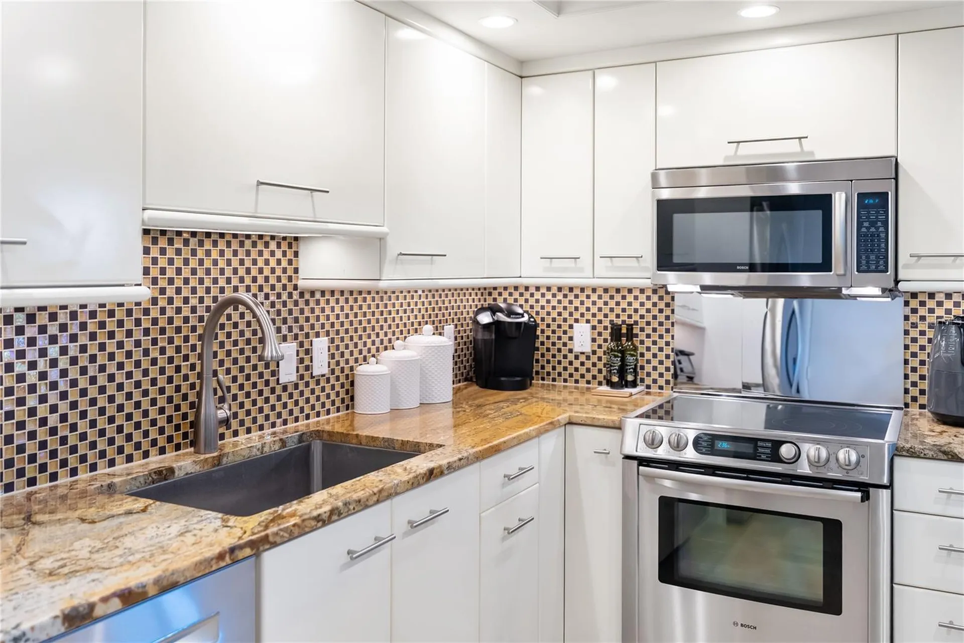 1212 Benjamin Franklin Drive Sarasota FL 34236