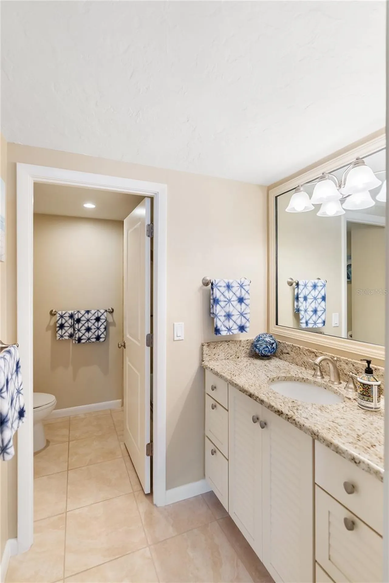 1212 Benjamin Franklin Drive Sarasota FL 34236