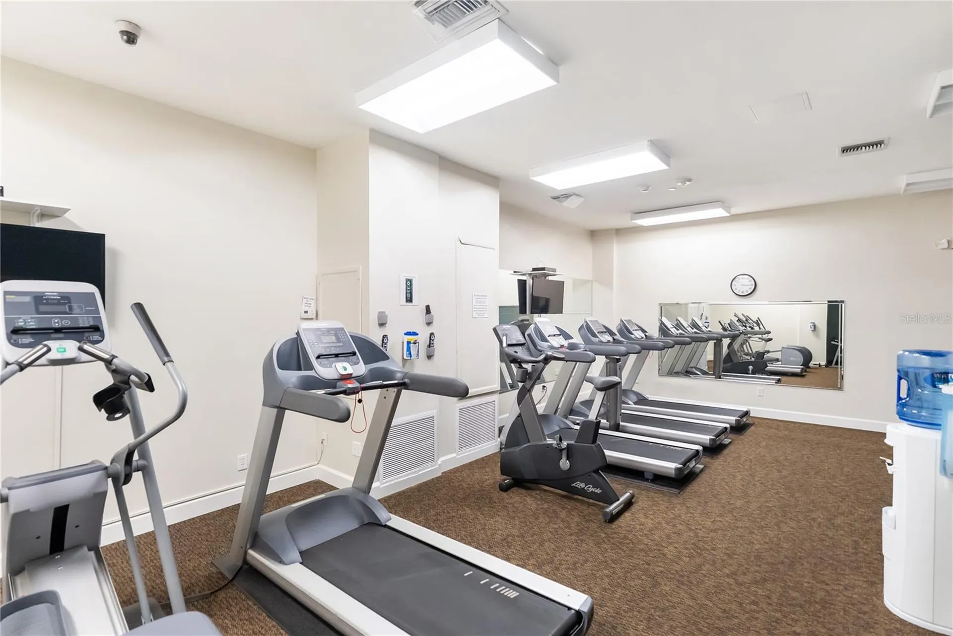 1212 Benjamin Franklin Drive Sarasota FL 34236
