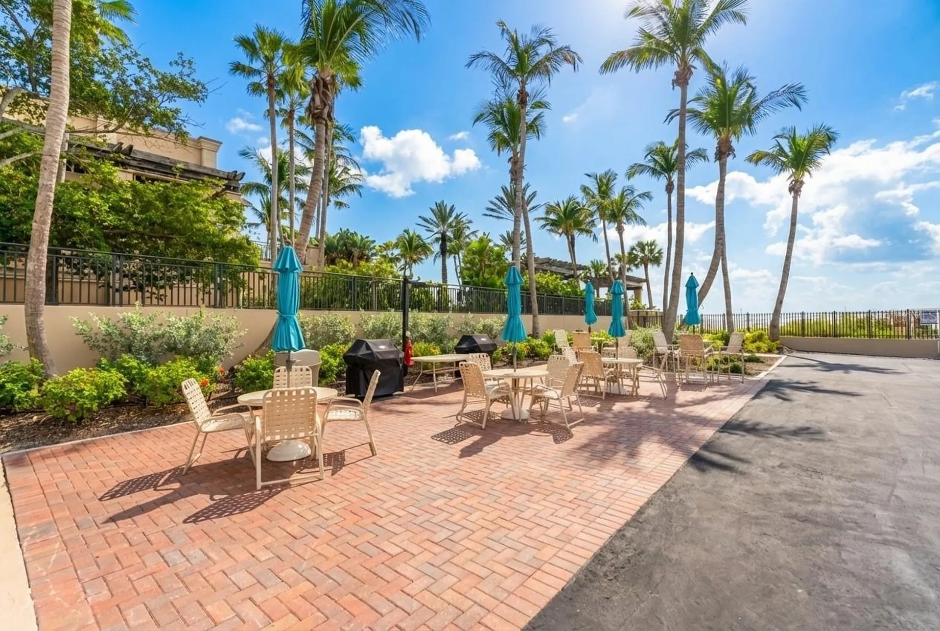 1212 Benjamin Franklin Drive Sarasota FL 34236