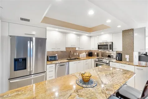 1212 Benjamin Franklin Drive Sarasota FL 34236
