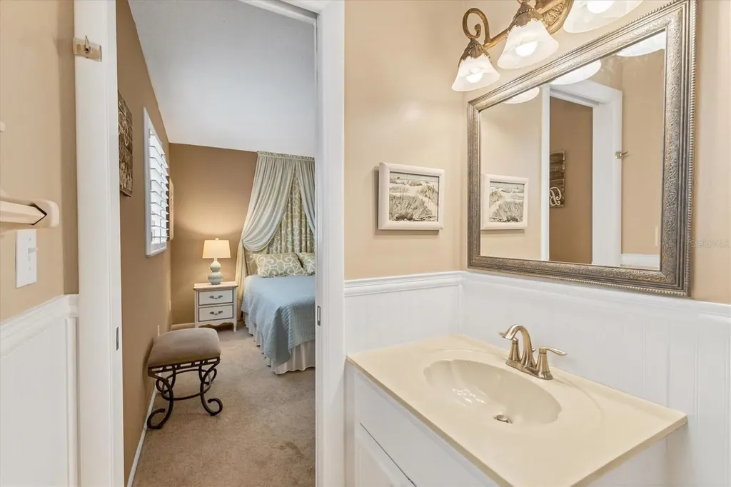 1018 Beach Manor Circle Venice FL 34285
