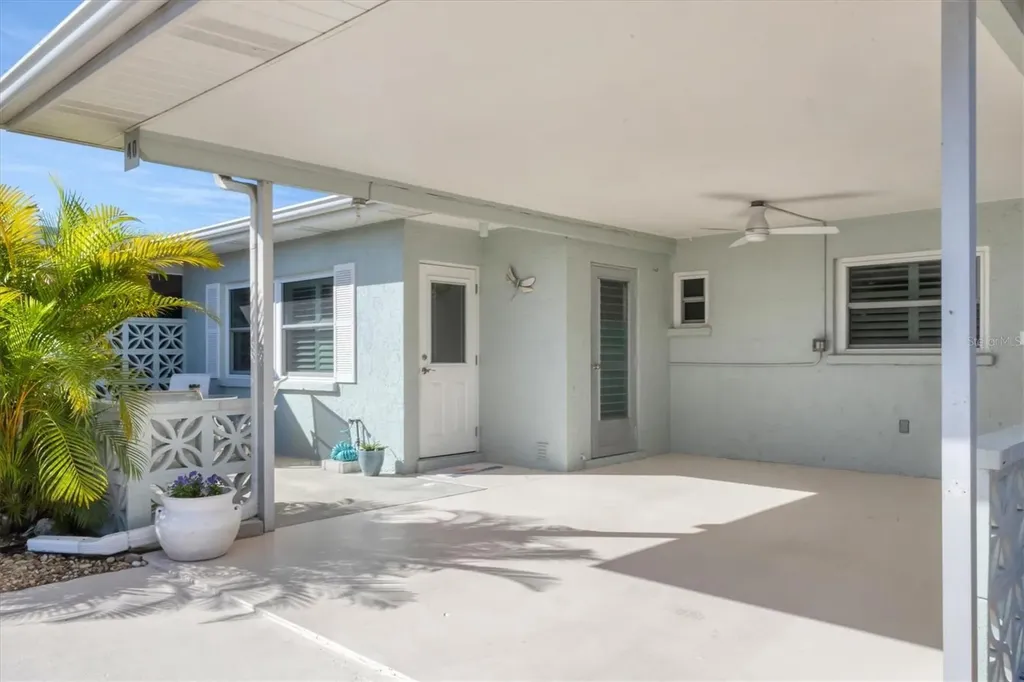 1018 Beach Manor Circle Venice FL 34285