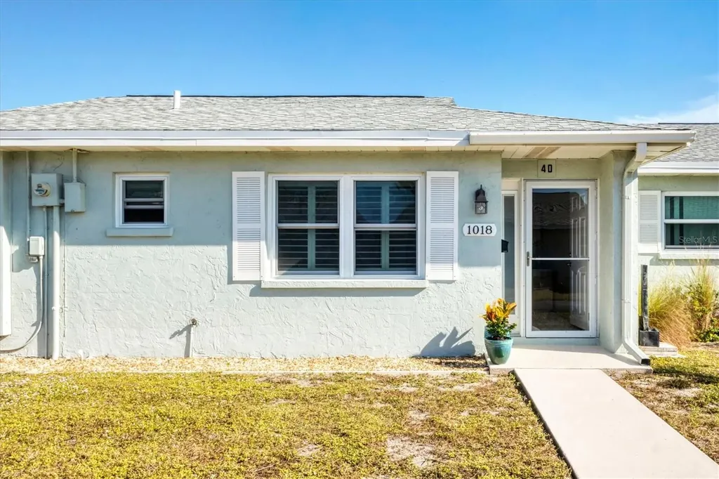 1018 Beach Manor Circle Venice FL 34285