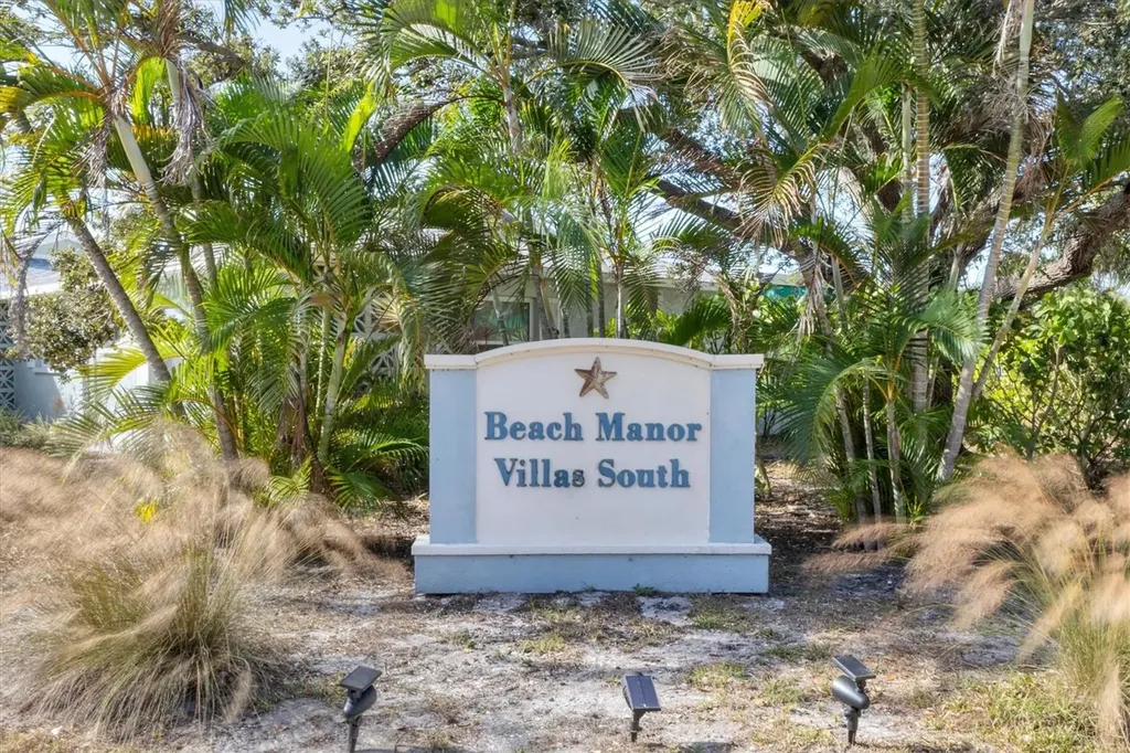 1018 Beach Manor Circle Venice FL 34285