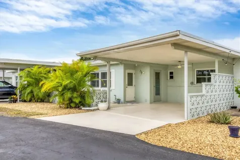 1018 Beach Manor Circle Venice FL 34285