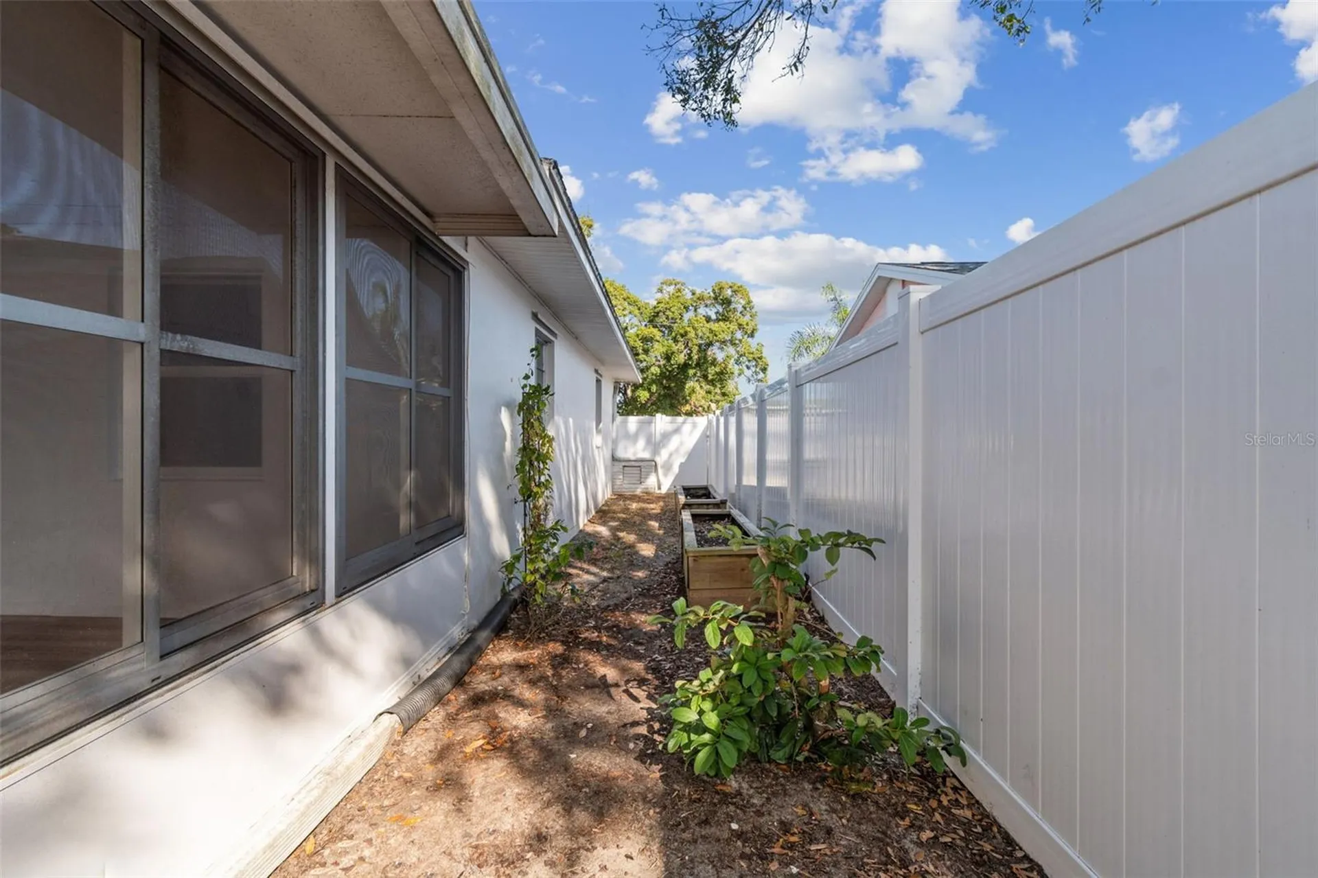 1322 48th Avenue N St Petersburg FL 33703