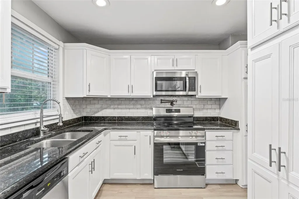 172 SE Saint Margarets Street Lake City FL 32025