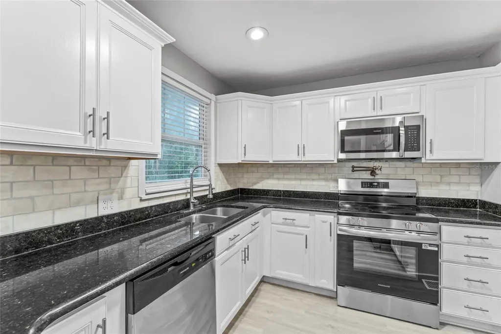 172 SE Saint Margarets Street Lake City FL 32025