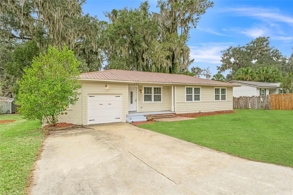 172 SE Saint Margarets Street Lake City FL 32025