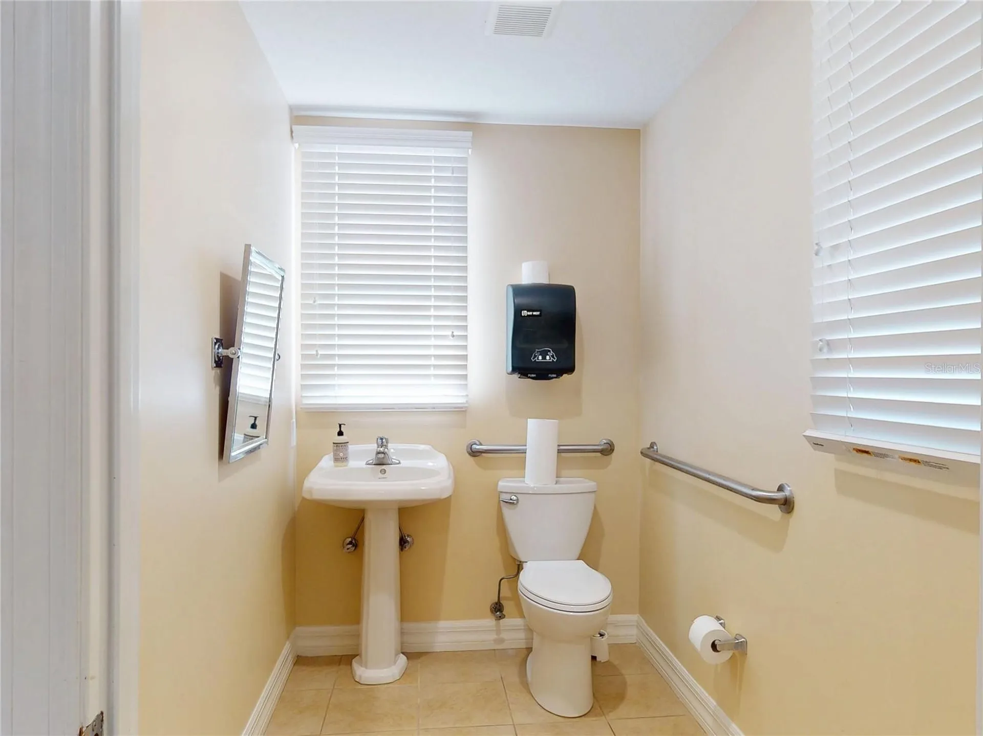 1705 S Atlantic Avenue New Smyrna Beach FL 32169