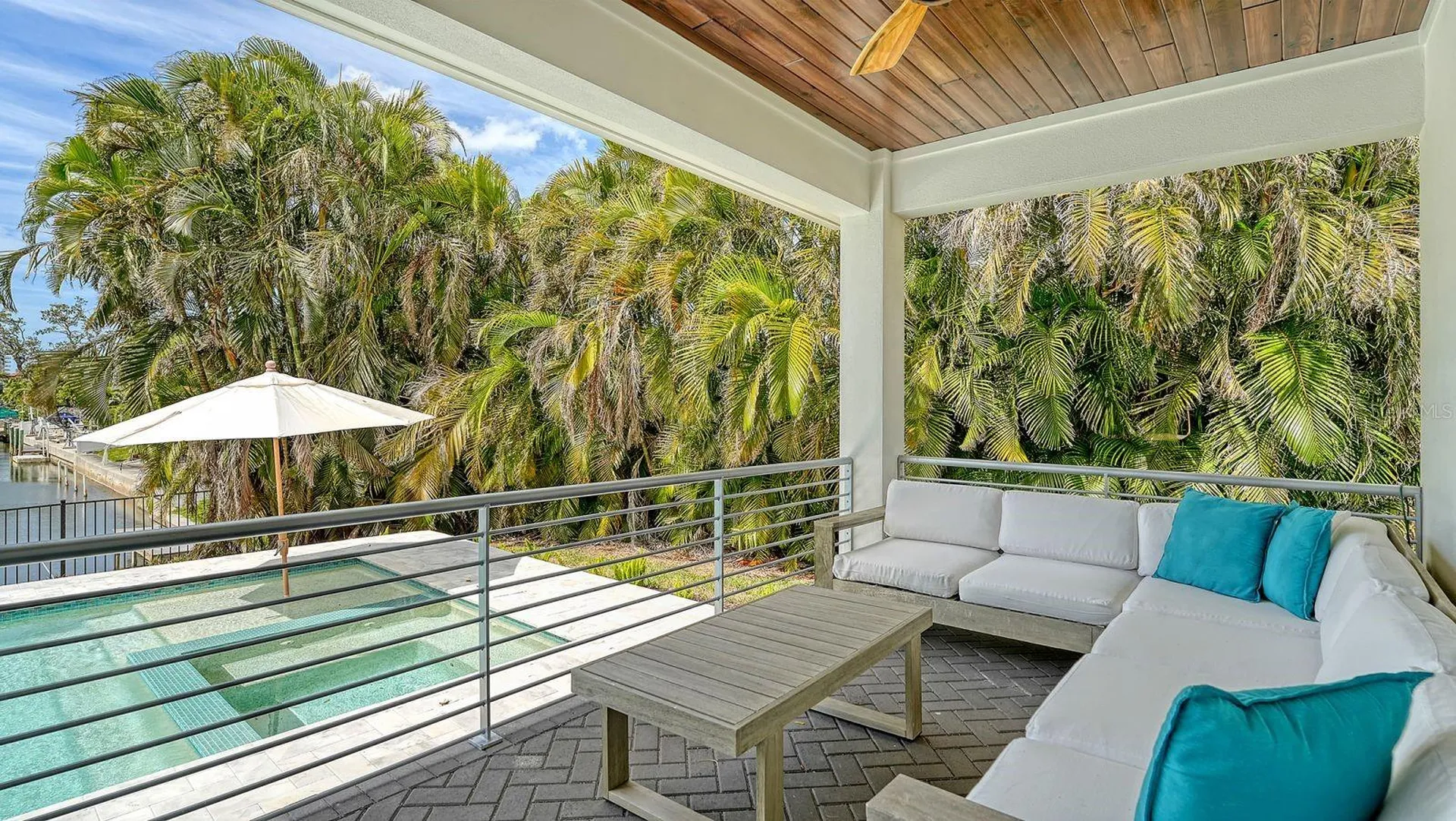 6136 Hollywood Boulevard Sarasota FL 34231
