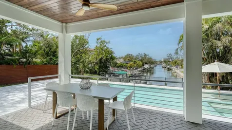 6136 Hollywood Boulevard Sarasota FL 34231