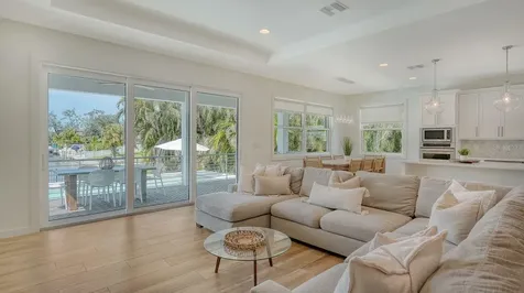 6136 Hollywood Boulevard Sarasota FL 34231