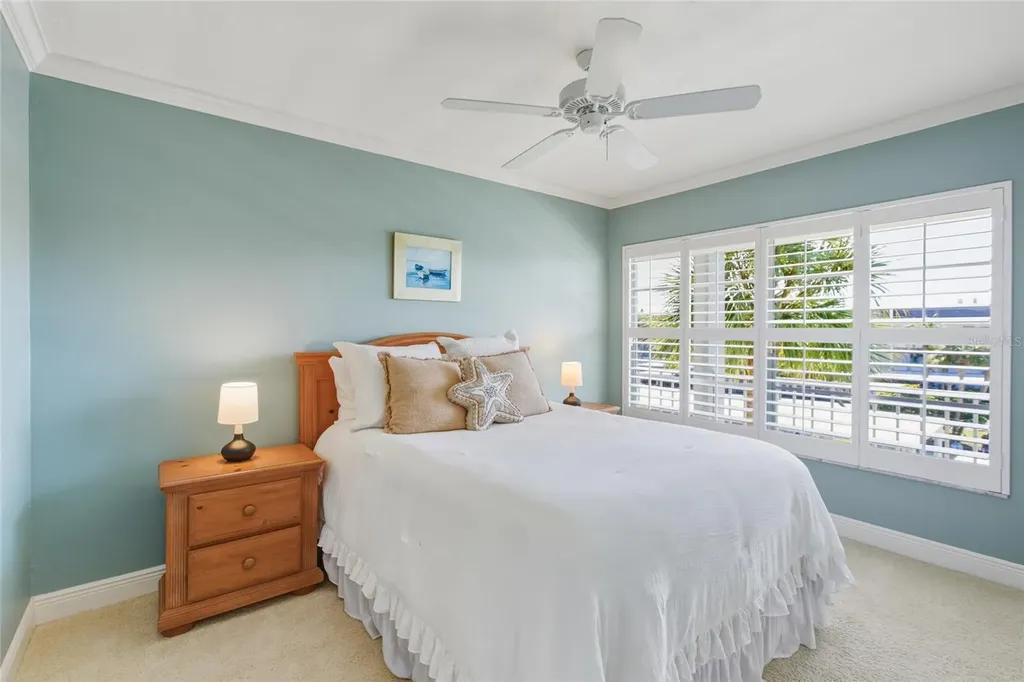 4420 Exeter Drive Longboat Key FL 34228